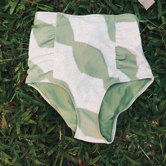 New -Aerie Green + white two pie bathing suite XS - Picture 3 of 6